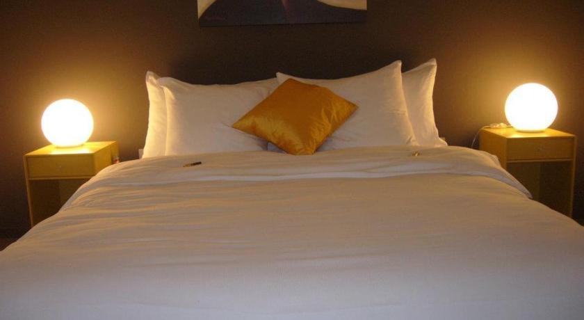 Au Boeuf Rouge Hotel Crassier Szoba fotó