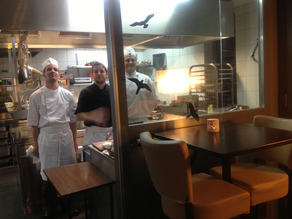 Au Boeuf Rouge Hotel Crassier Kültér fotó